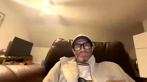 Snapshot of straightexhibitionistforcocks chatting on October 10, 9:58 pm straightexhibitionistforcocks online show from October 10, 9:58 pm