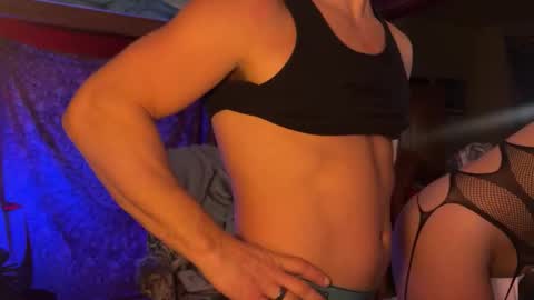 Snapshot of straightishd chatting on November 9, 10:35 am Cowboy Zuhly online show from November 9, 10:35 am