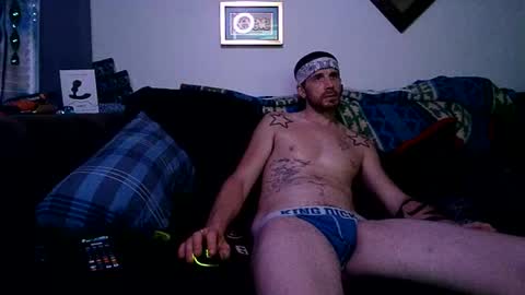 Snapshot of straitpipermann22 chatting on March 20, 10:53 am straitpipermann22 online show from March 20, 10:53 am