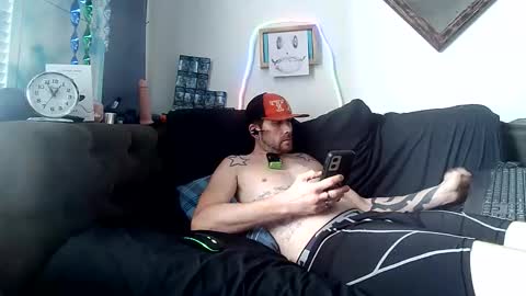 Snapshot of straitpipermann22 chatting on March 28, 6:18 pm straitpipermann22 online show from March 28, 6:18 pm