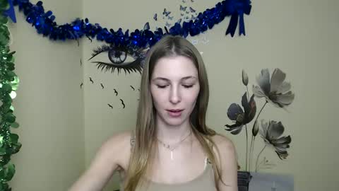 Snapshot of stranger_giirl chatting on January 5, 3:55 pm Amalia online show from January 5, 3:55 pm