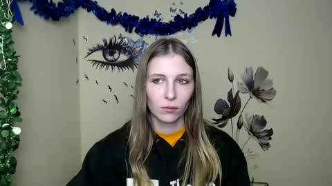 Snapshot of stranger_giirl chatting on February 26, 7:27 pm Amalia online show from February 26, 7:27 pm