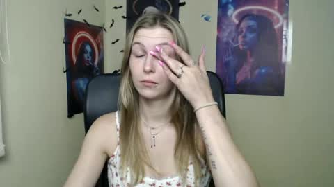 Amalia online show from July 12, 11:56 am