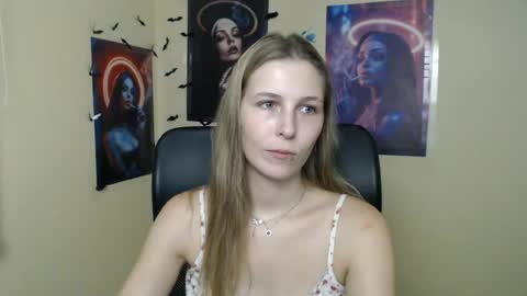 Amalia online show from August 3, 11:37 am