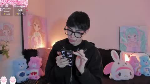 strawberry_kitty_ online show from February 6, 3:55 am