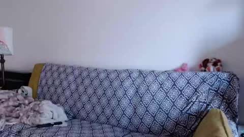 Snapshot of strawberrylotsacake chatting on November 19, 5:35 pm Strawberrylotsacake online show from November 19, 5:35 pm