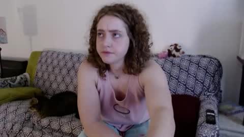 Snapshot of strawberrylotsacake chatting on March 5, 1:40 pm Strawberrylotsacake online show from March 5, 1:40 pm