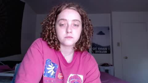 Strawberrylotsacake online show from May 9, 4:23 pm
