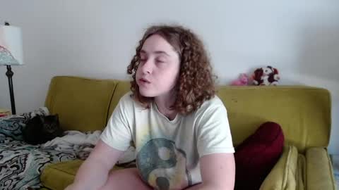 Strawberrylotsacake online show from May 12, 4:59 pm