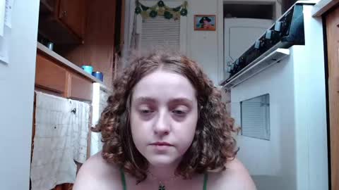 Strawberrylotsacake online show from May 22, 4:23 pm