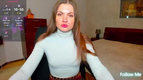 Strawberrylux online show from May 26, 8:43 am