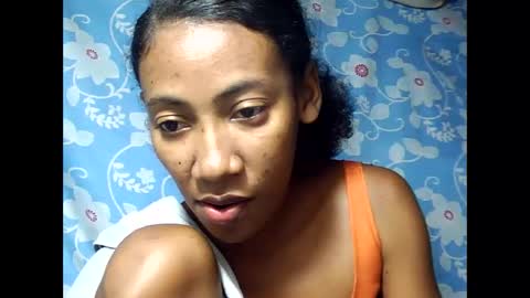 Snapshot of strevah9794 chatting on February 23, 6:38 pm strevah9794 online show from February 23, 6:38 pm