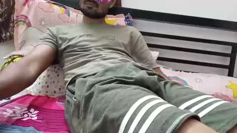 strip_couple_love1 online show from November 17, 6:35 pm