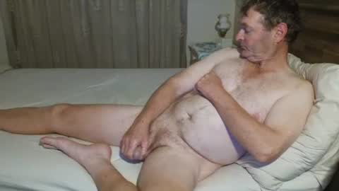 Snapshot of strippednaked3 chatting on May 15, 11:06 am strippednaked3 online show from May 15, 11:06 am