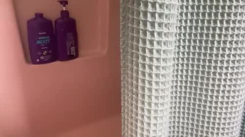 Snapshot of stroking33again chatting on May 12, 1:19 pm stroking33again online show from May 12, 1:19 pm
