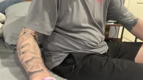 Snapshot of stroking33again chatting on May 19, 2:34 pm stroking33again online show from May 19, 2:34 pm