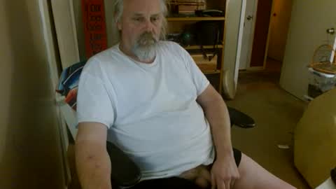 Snapshot of stroknpoker chatting on December 3, 2:14 am stroknpoker online show from December 3, 2:14 am