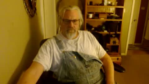 Snapshot of stroknpoker chatting on March 2, 12:11 pm stroknpoker online show from March 2, 12:11 pm