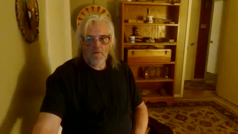 Snapshot of stroknpoker chatting on April 26, 3:37 am stroknpoker online show from April 26, 3:37 am