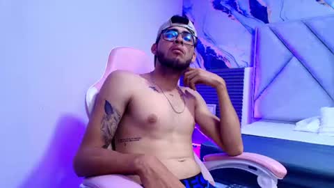 Javier online show from June 10, 12:26 pm