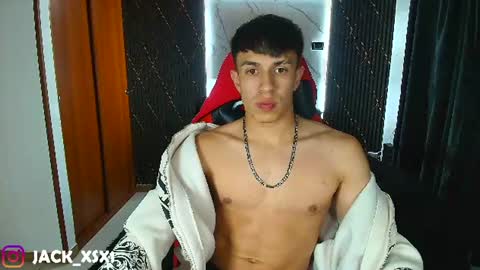 Snapshot of strong_jackxxx chatting on July 4, 5:13 am Daddy Jack online show from July 4, 5:13 am