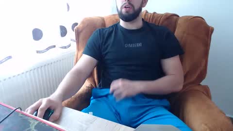 StrongCoffee online show from October 31, 9:43 am