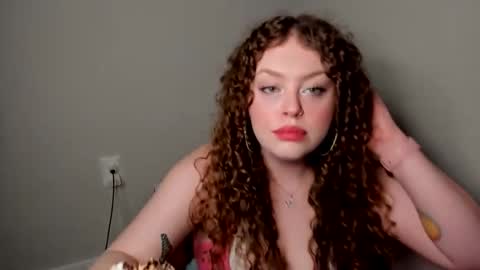 Strwbby online show from November 22, 4:00 am