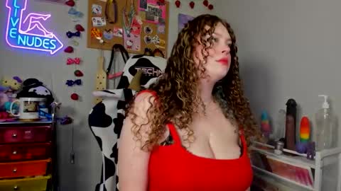 Strwbby online show from April 9, 3:17 am