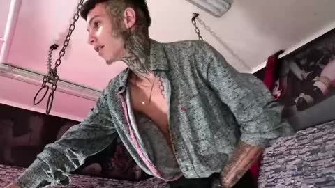 stuart_boy_ online show from September 21, 2:13 am