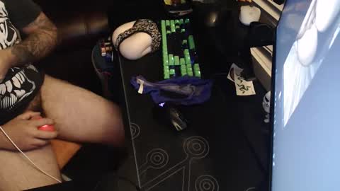 stud69861714 online show from October 24, 6:43 am