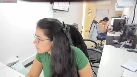 Snapshot of studcb_ chatting on January 17, 5:05 pm studcb_ online show from January 17, 5:05 pm