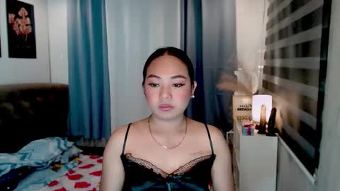 studqueendomi online show from May 14, 5:42 pm