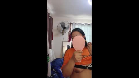 IG livinlavidakhai online show from January 15, 3:44 am