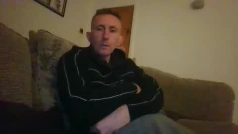 Snapshot of stuuuey73 chatting on March 16, 9:41 pm stuuuey73 online show from March 16, 9:41 pm