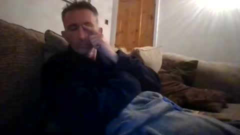 Snapshot of stuuuey73 chatting on April 28, 10:15 pm stuuuey73 online show from April 28, 10:15 pm