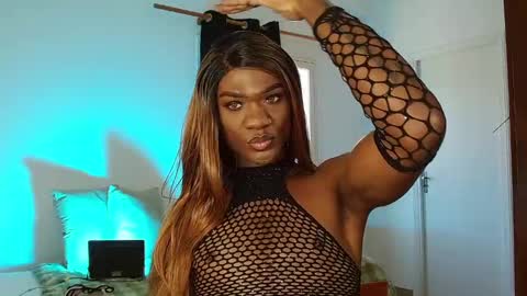 Snapshot of suannyklatten_ chatting on February 9, 12:19 pm Suanny Klatten It is my account independent online show from February 9, 12:19 pm