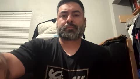 Snapshot of suavecito67 chatting on February 4, 2:39 am suavecito67 online show from February 4, 2:39 am