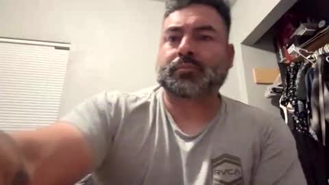 Snapshot of suavecito67 chatting on October 7, 1:47 am suavecito67 online show from October 7, 1:47 am