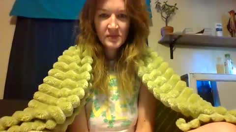 Snapshot of sub4you69brat chatting on January 17, 1:46 pm sub4you69brat online show from January 17, 1:46 pm