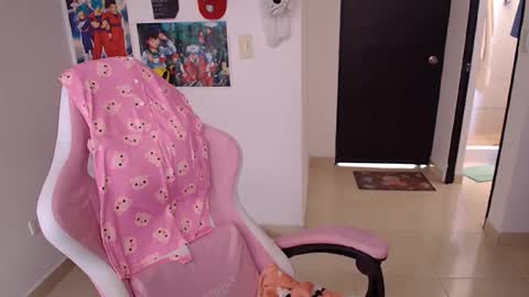Snapshot of sub_nezuko_69 chatting on October 1, 3:07 pm sub_nezuko_69 online show from October 1, 3:07 pm