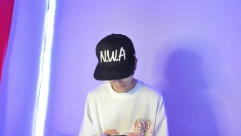 nico online show from December 8, 5:01 pm