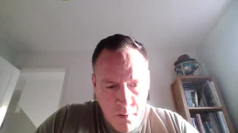 Snapshot of subpig84 chatting on March 20, 5:18 pm Sub Male online show from March 20, 5:18 pm