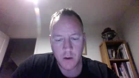 Snapshot of subpig84 chatting on April 24, 10:23 pm Sub Male online show from April 24, 10:23 pm