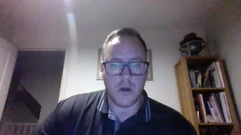 Snapshot of subpig84 chatting on May 7, 10:26 pm Sub Male online show from May 7, 10:26 pm
