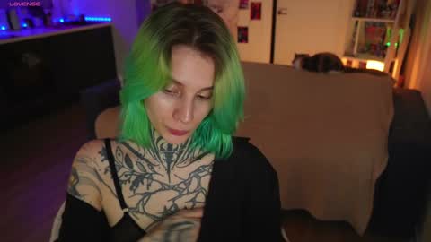 Snapshot of succubus_66 chatting on December 30, 9:48 am succubus_66 online show from December 30, 9:48 am