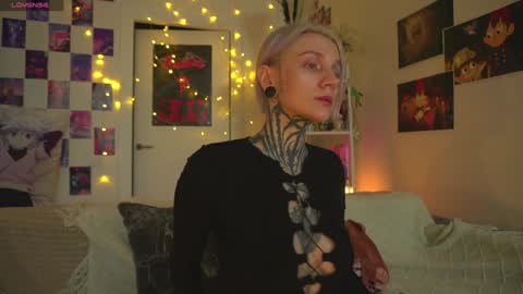 Snapshot of succubus_66 chatting on January 22, 10:07 am succubus_66 online show from January 22, 10:07 am