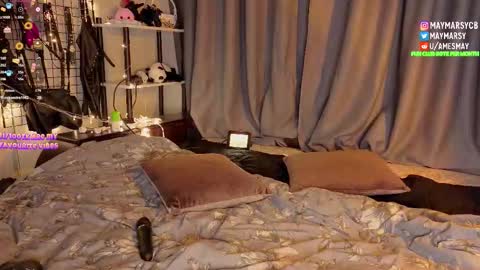 May online show from March 8, 11:19 pm