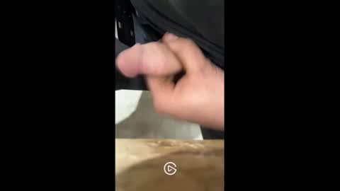 Snapshot of suck_me22 chatting on December 18, 12:10 am suck_me22 online show from December 18, 12:10 am