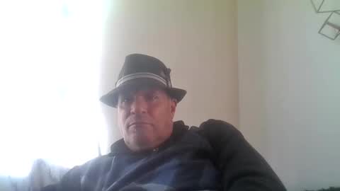 Snapshot of suckitu812 chatting on February 27, 3:59 pm SUCKITU812 online show from February 27, 3:59 pm