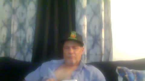 SUCKITU812 online show from February 11, 2:49 am